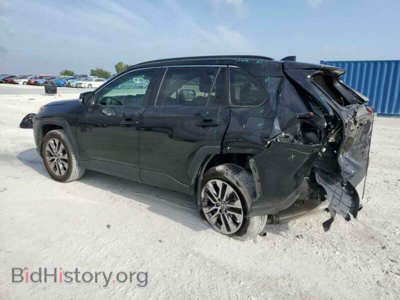 2021 Toyota RAV4 (VIN 2T3C1RFV8MC139622) — photo 2 of 13