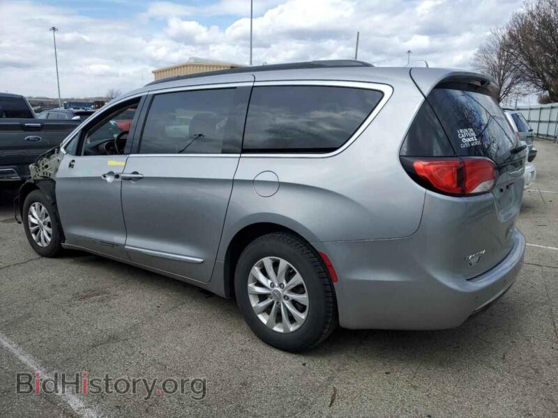 2017 Chrysler PACIFICA (VIN 2C4RC1BG8HR744445) — фото 2 из 14