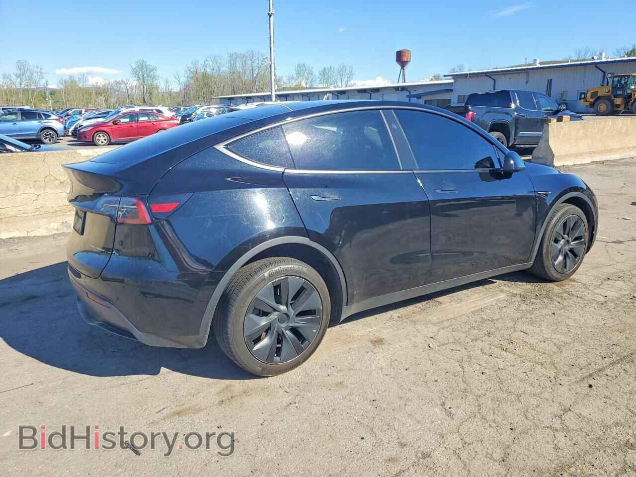 2024 TESLA MODEL Y - VIN: 7SAYGDEE1RF183243 - Фото 3