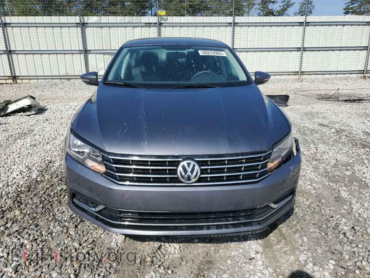 2017 VOLKSWAGEN PASSAT - VIN: 1VWAT7A37HC085178 - Фото 5