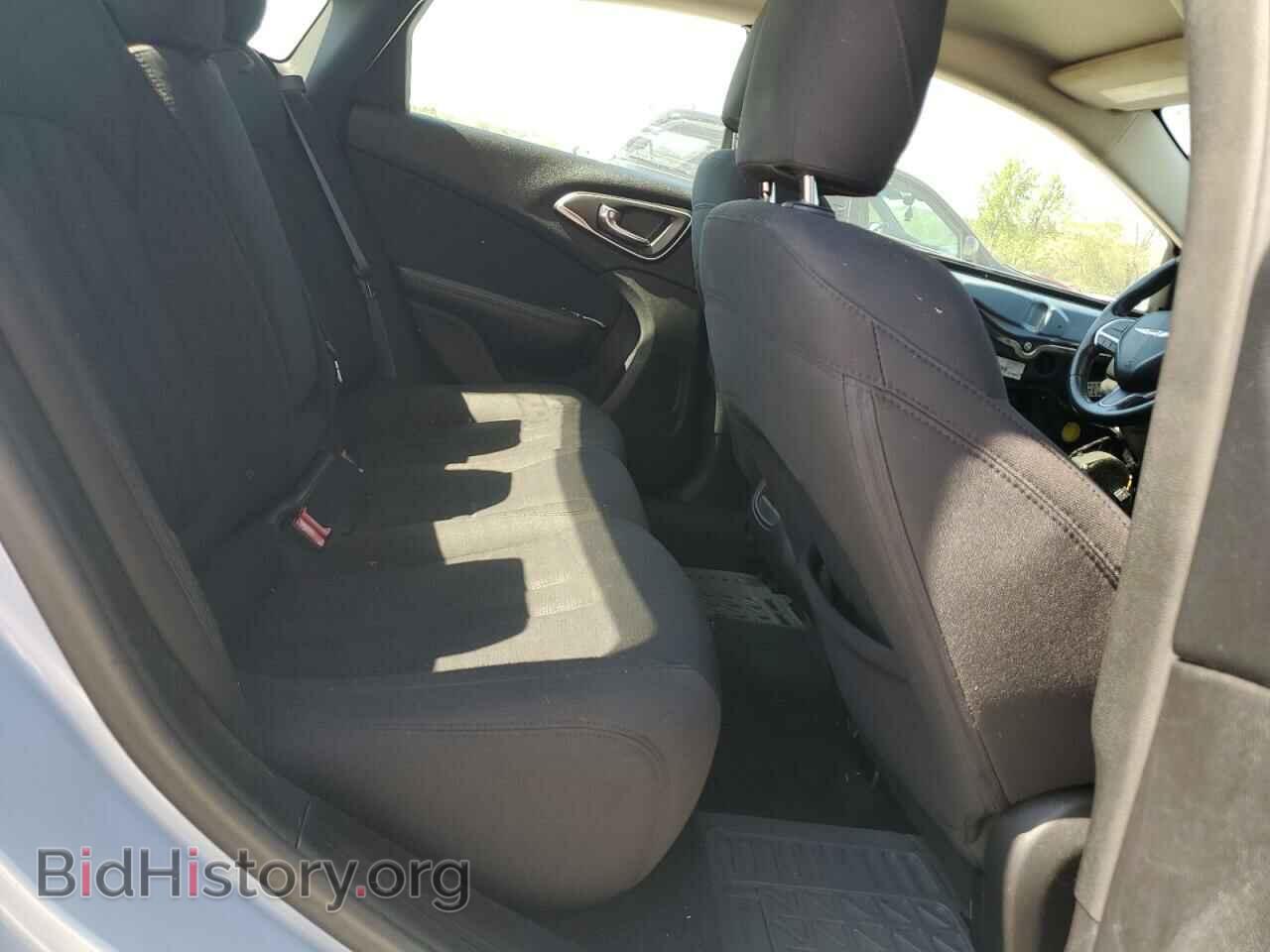 2015 CHRYSLER 200 - VIN: 1C3CCCAB7FN607499 - Фото 10