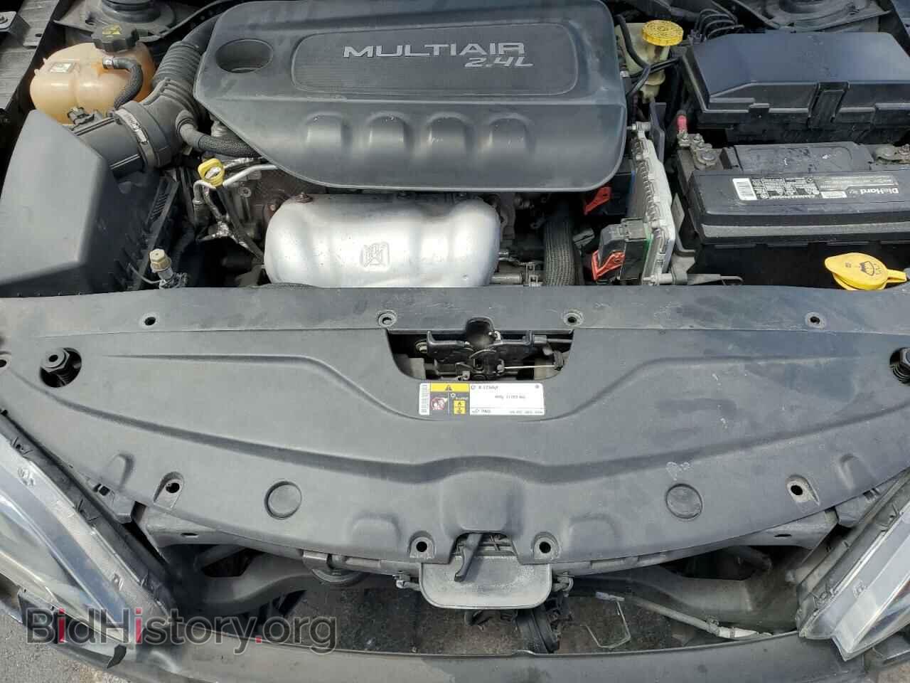 2016 CHRYSLER 200 - VIN: 1C3CCCBB1GN173306 - Фото 11