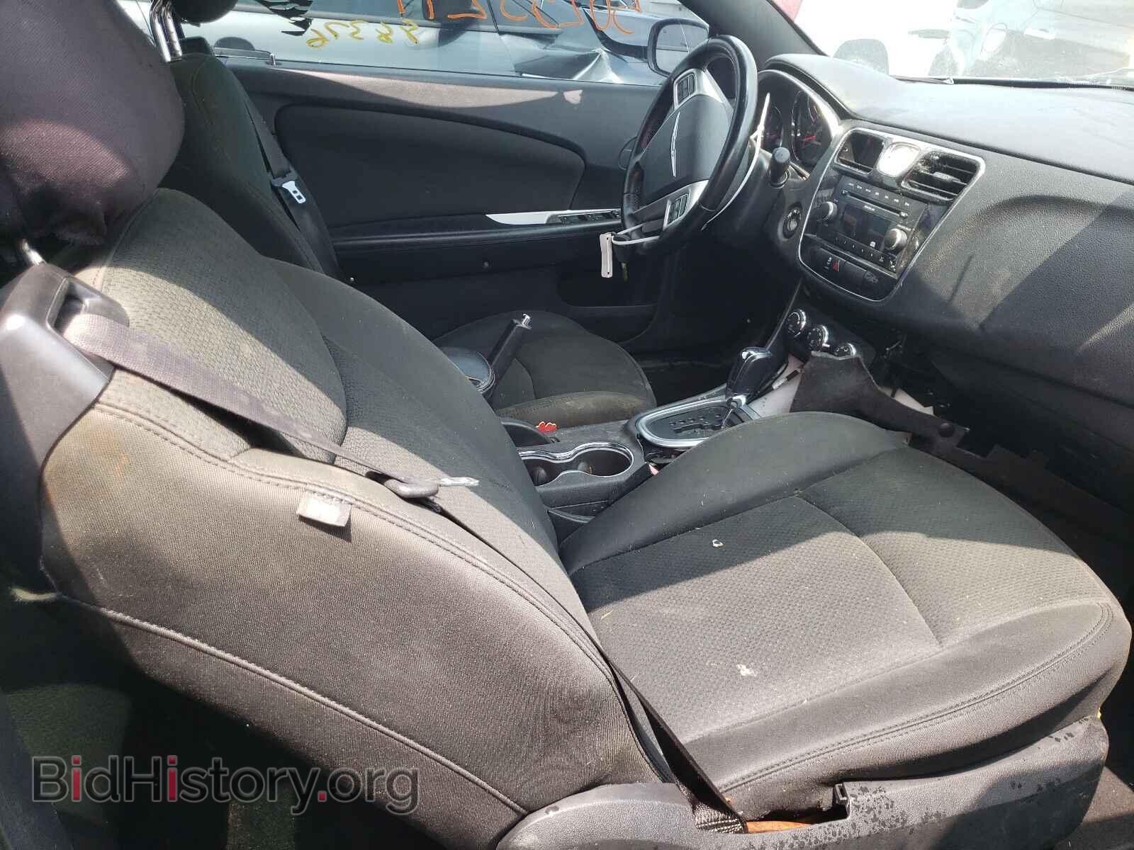 2011 CHRYSLER 200 - VIN: 1C3BC2EBXBN576209 - Фото 5