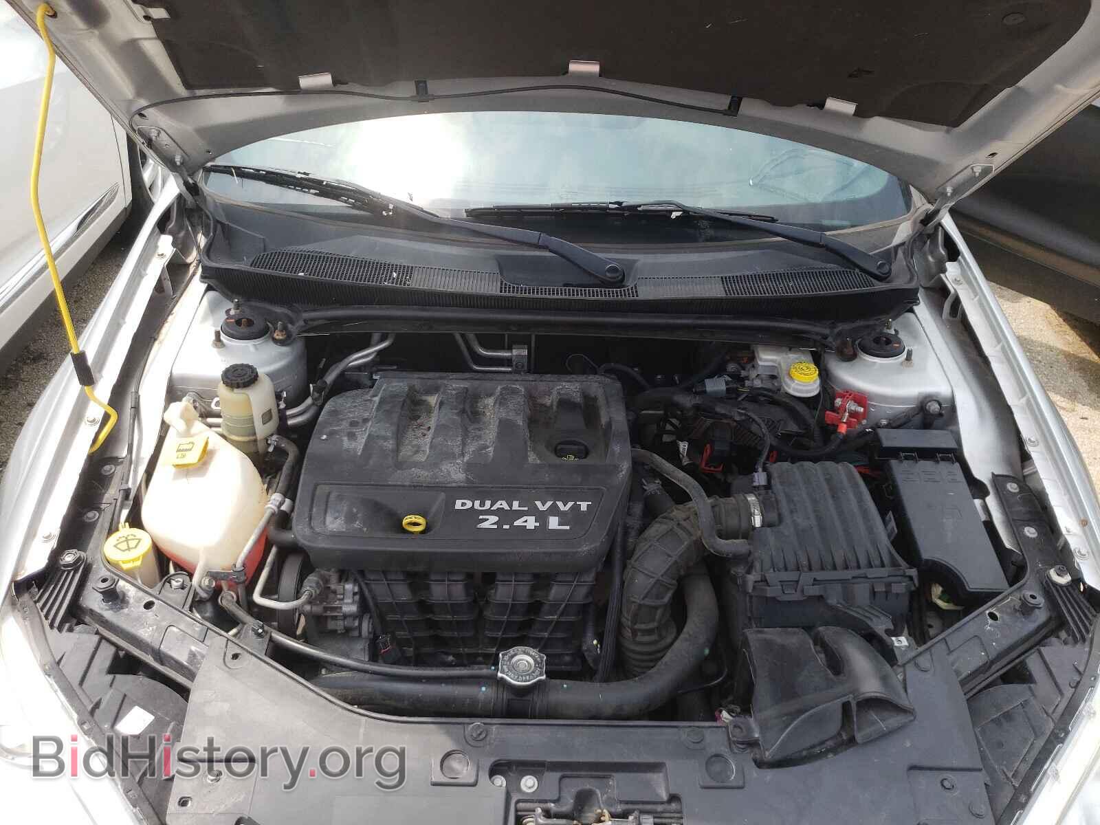 2011 CHRYSLER 200 - VIN: 1C3BC2EBXBN576209 - Фото 7