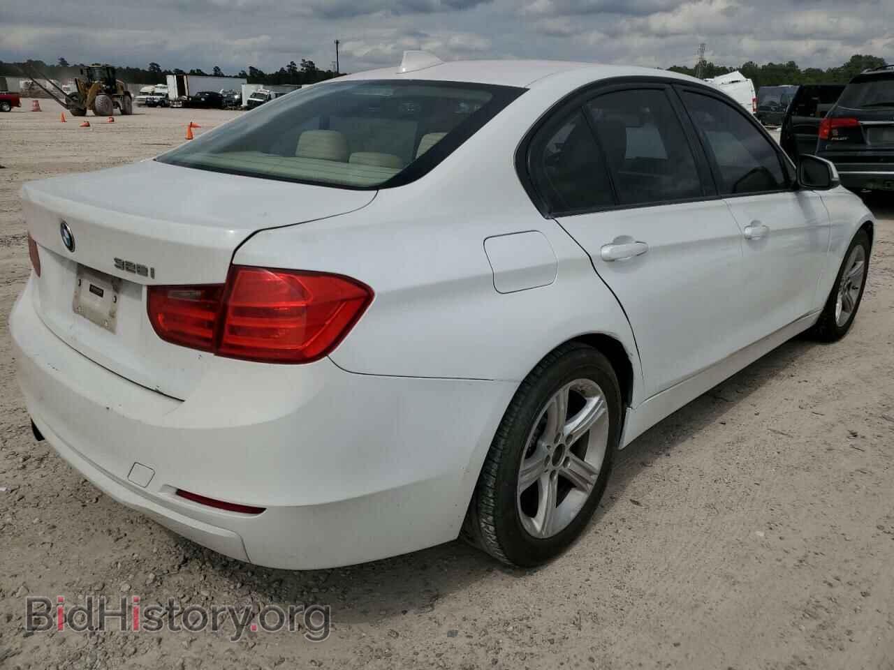 2012 BMW 3 SERIES - VIN: WBA3A5C54CF257398 - Фото 3