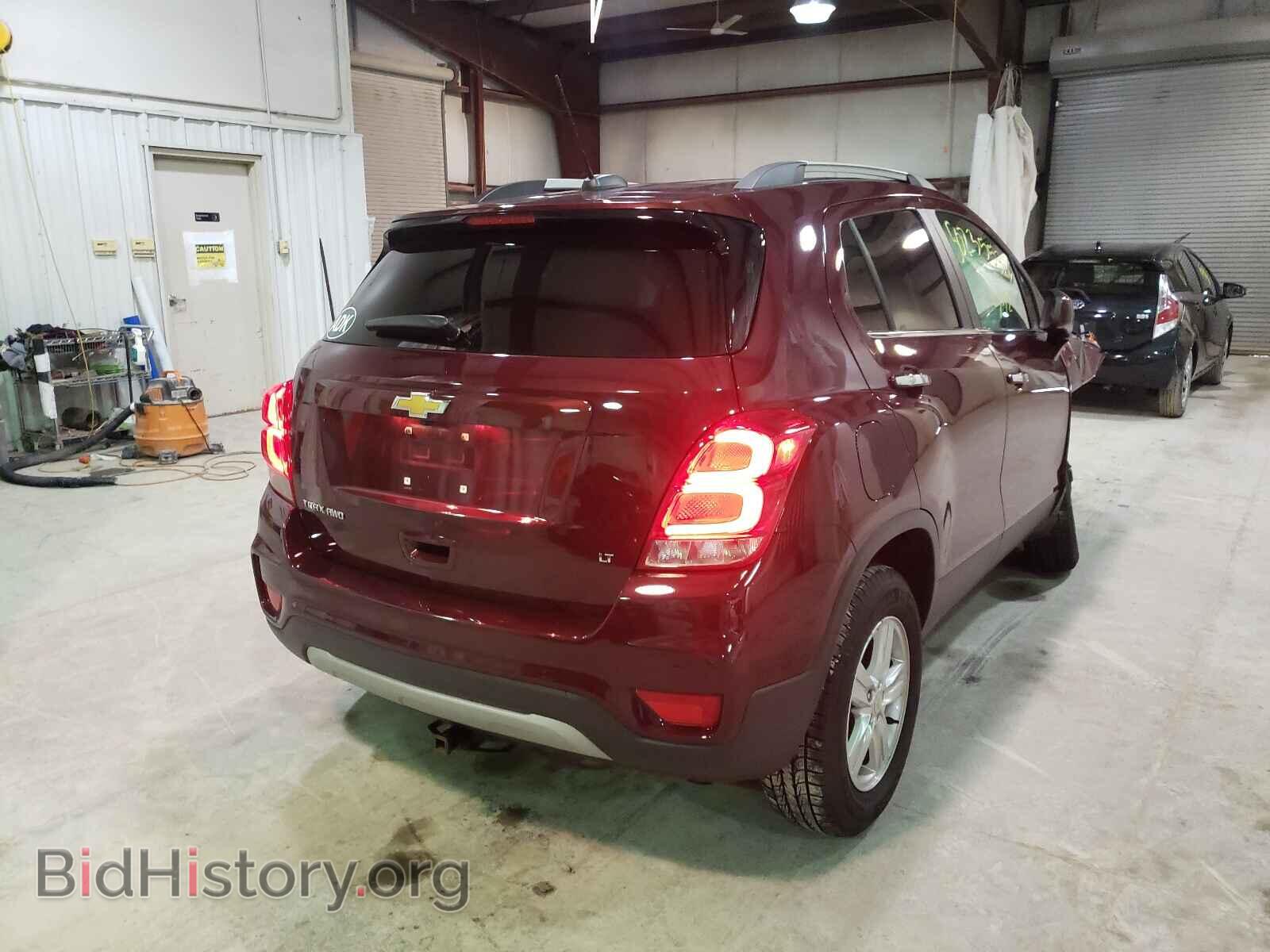 2017 CHEVROLET TRAX - VIN: 3GNCJPSB9HL272747 - Фото 4