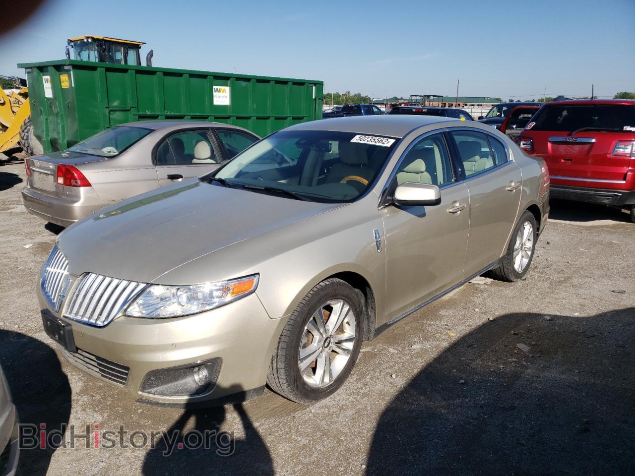 2011 LINCOLN MKS - VIN: 1LNHL9DR0BG605231 - Фото 2