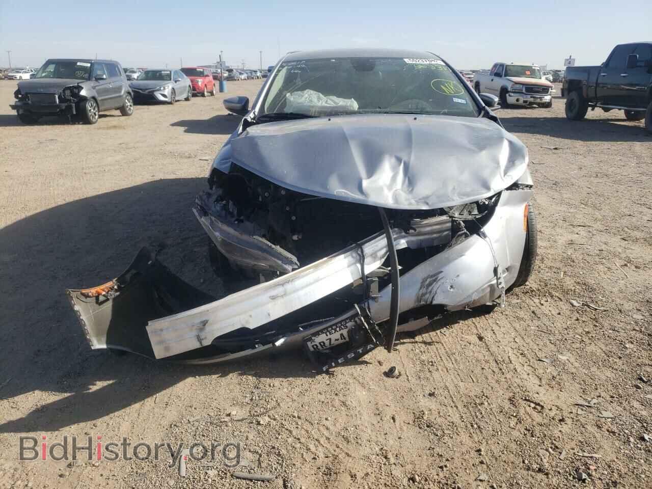 2015 CHRYSLER 200 - VIN: 1C3CCCAB2FN663303 - Фото 9
