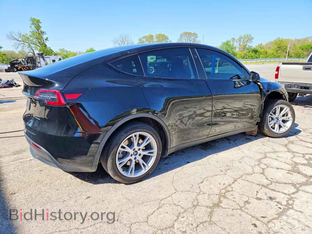 2024 TESLA MODEL Y - VIN: 7SAYGAEE5RF987107 - Фото 3