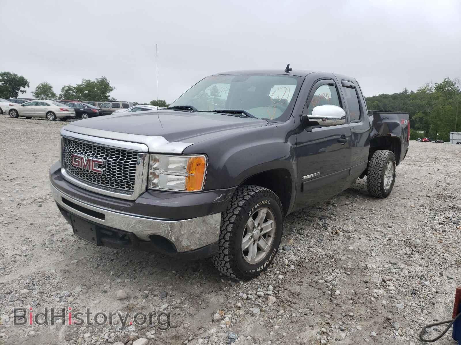 2011 GMC SIERRA - VIN: 1GTR2VE30BZ137732 - Фото 2
