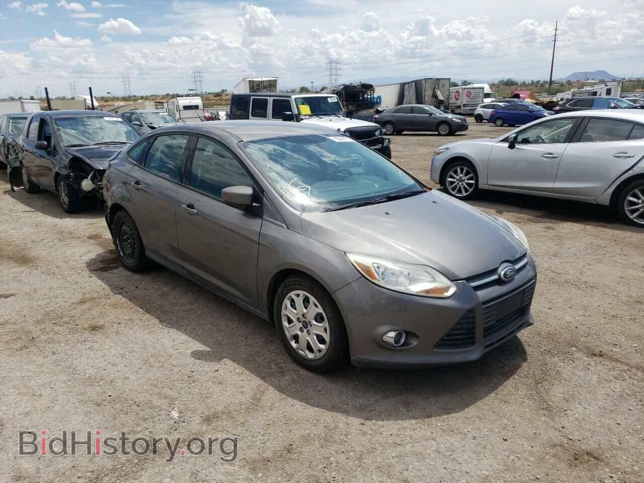 Photo 1FAHP3F28CL310270 - FORD FOCUS 2012
