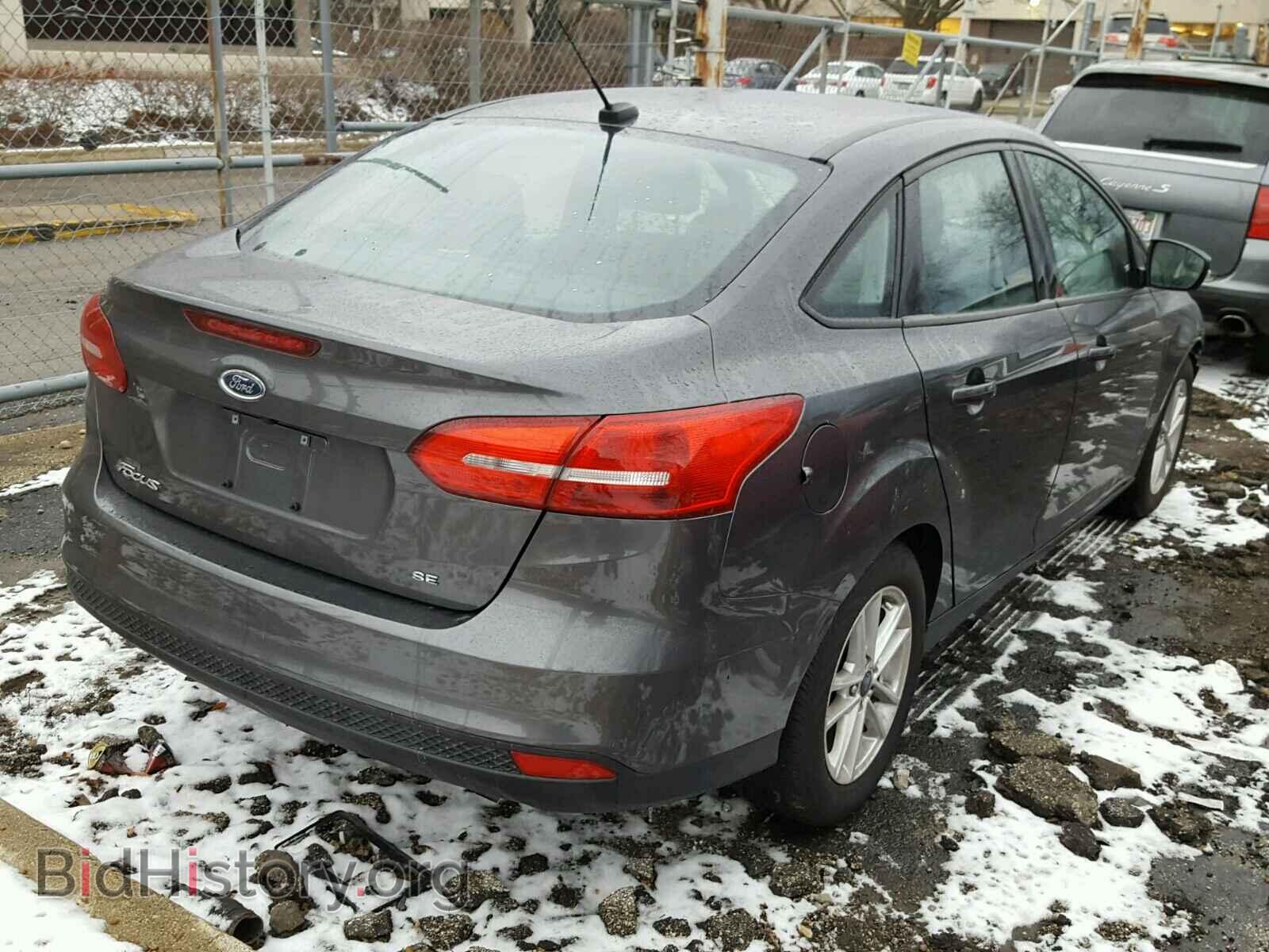 2017 FORD FOCUS - VIN: 1FADP3F2XHL209236 - Фото 4
