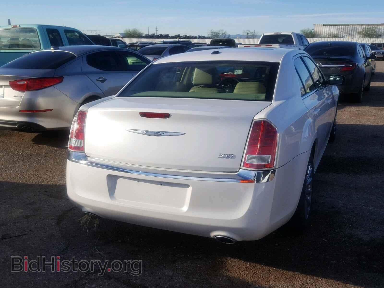 2013 CHRYSLER 300 - VIN: 2C3CCAAG9DH508379 - Фото 4