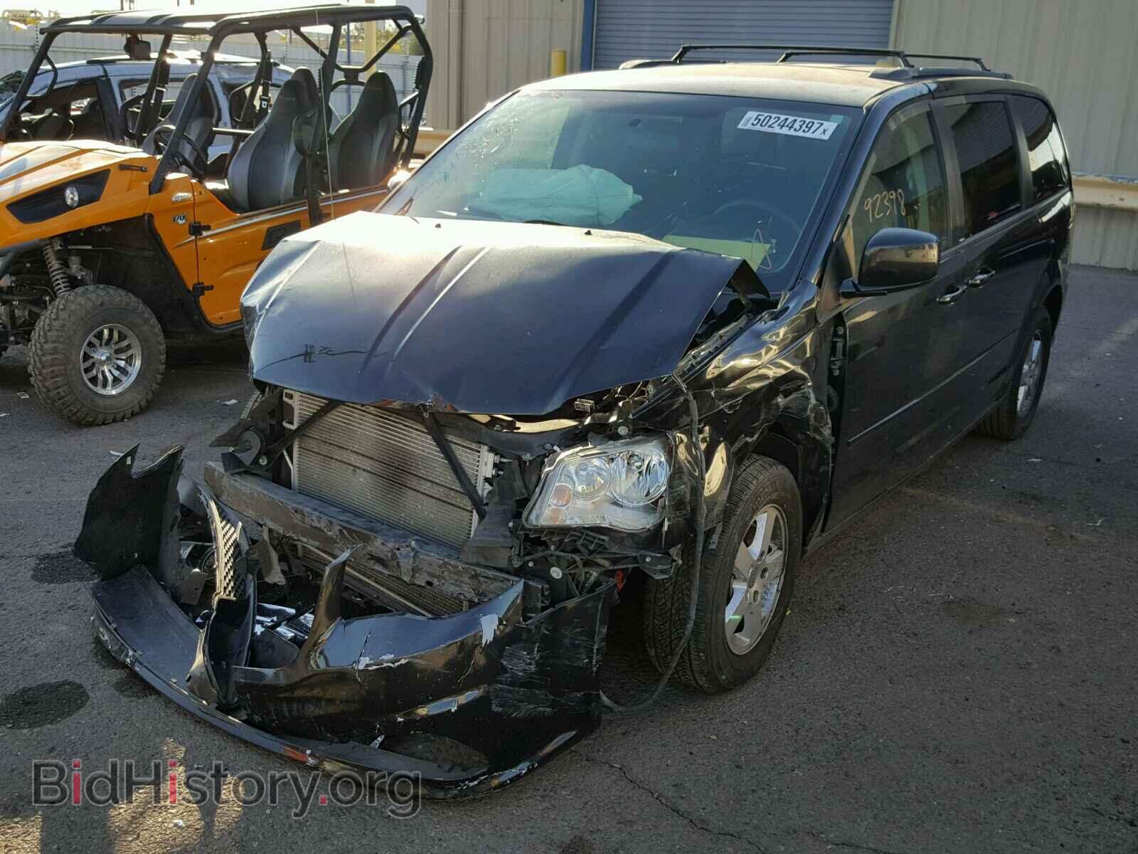 2013 DODGE CARAVAN - VIN: 2C4RDGCG2DR611351 - Фото 2