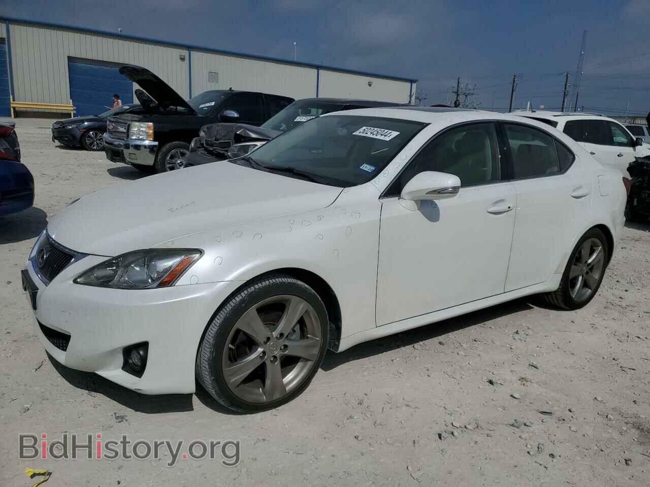 Photo JTHBF5C21C5184632 - LEXUS IS 2012