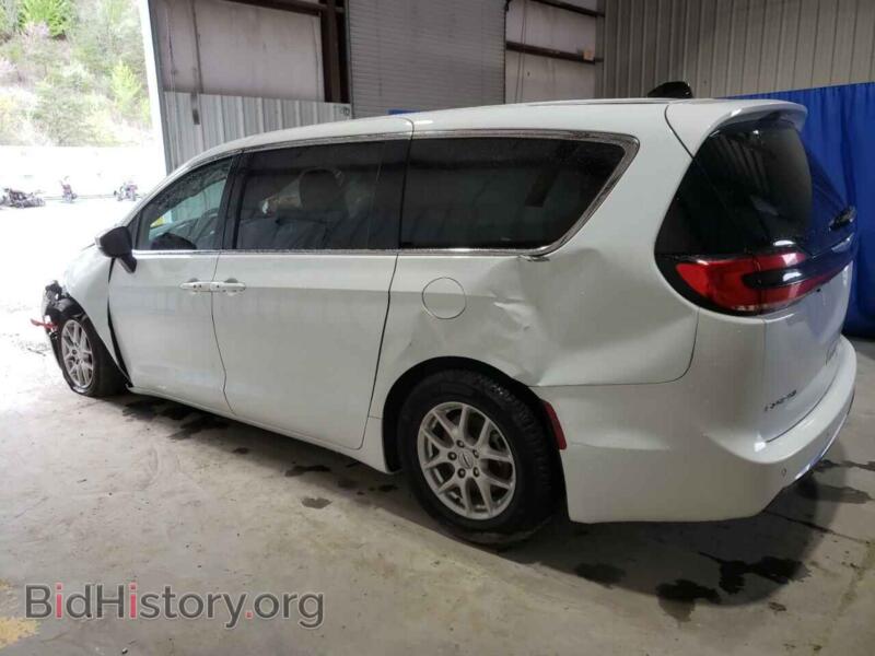 2023 Chrysler PACIFICA (VIN 2C4RC1FG6PR590438) — photo 2 of 13
