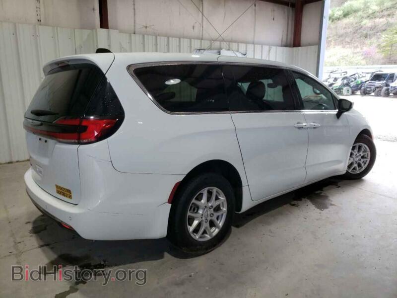 2023 Chrysler PACIFICA (VIN 2C4RC1FG6PR590438) — photo 3 of 13