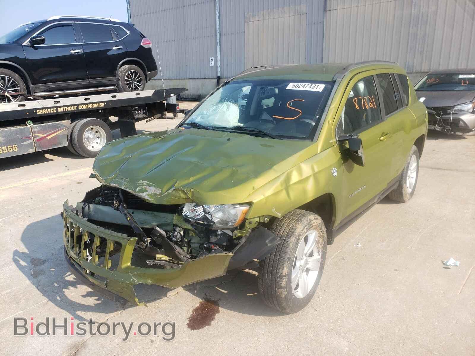 2012 JEEP COMPASS - VIN: 1C4NJDBB6CD636122 - Photo 2
