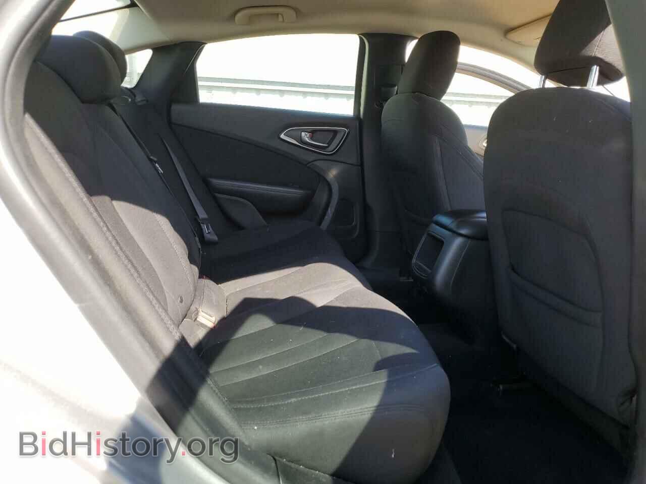 2015 CHRYSLER 200 - VIN: 1C3CCCAB1FN640322 - Фото 11