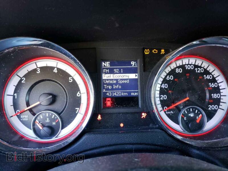 2011 Dodge CARAVAN (VIN 2D4RN5DG0BR648592) — фото 9 из 13
