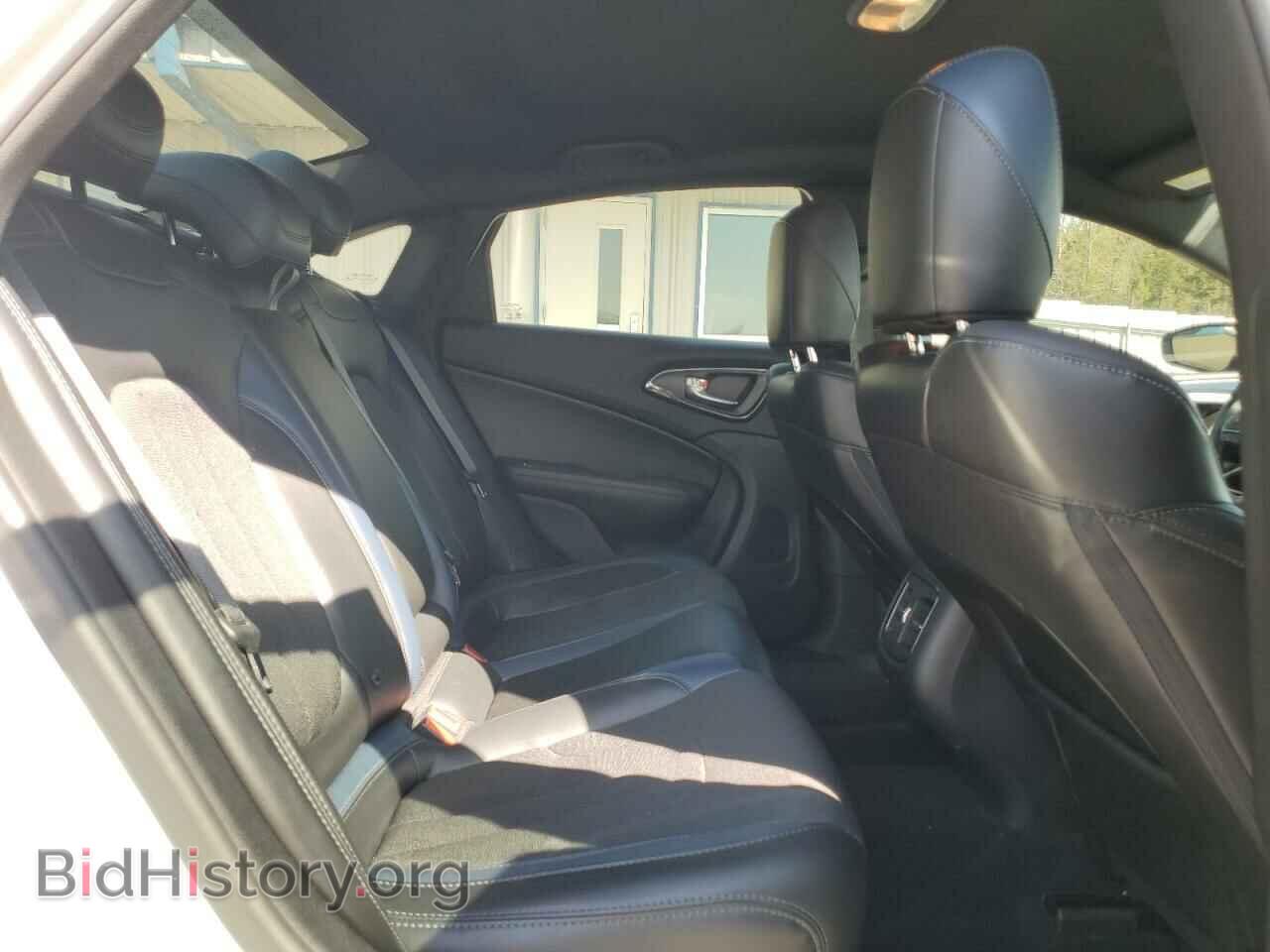 2015 CHRYSLER 200 - VIN: 1C3CCCBG7FN551817 - Фото 10