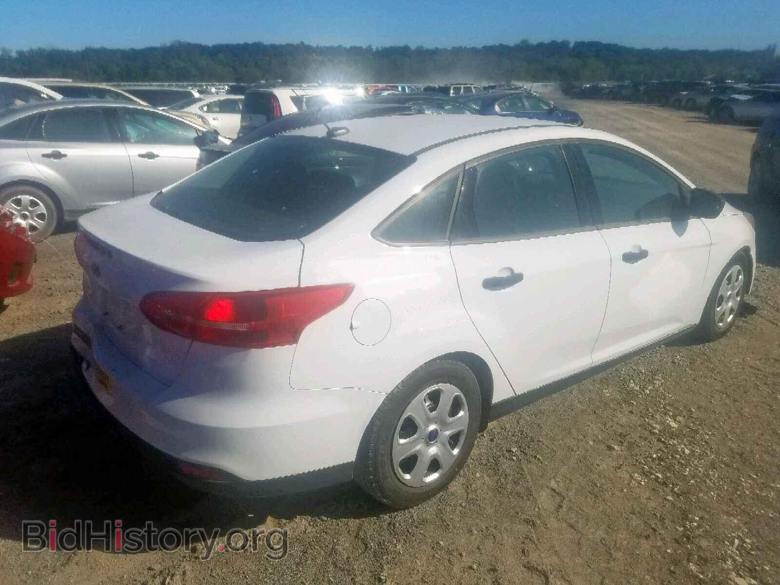 2016 FORD FOCUS - VIN: 1FADP3E2XGL374946 - Photo 4
