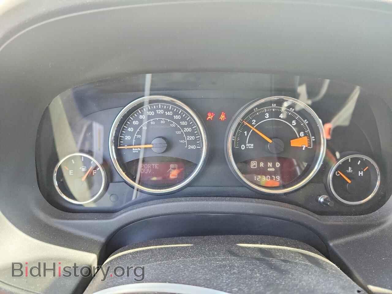 2016 JEEP COMPASS - VIN: 1C4NJDAB7GD626299 - Фото 9