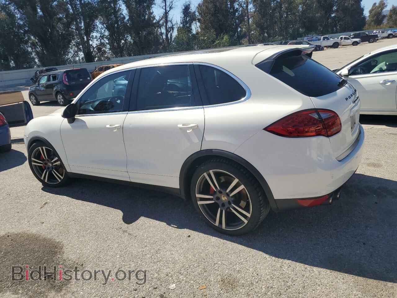 2011 PORSCHE CAYENNE - VIN: WP1AC2A25BLA85859 - Фото 2