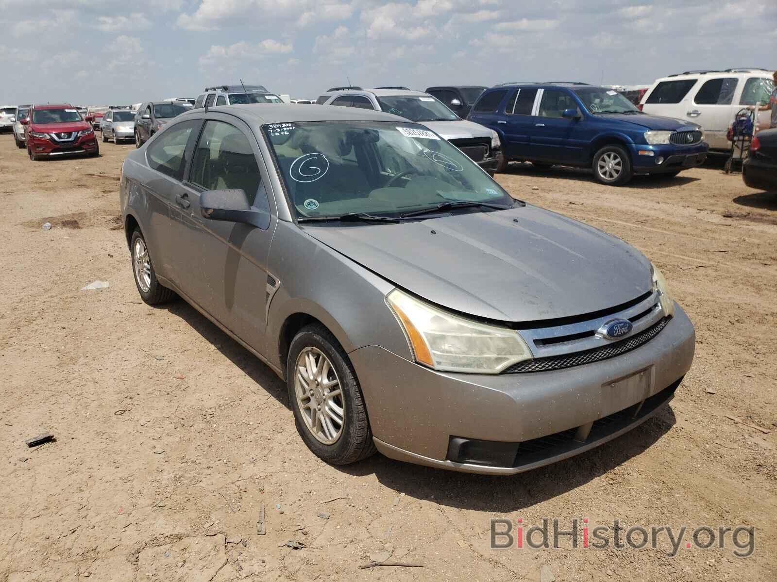 Photo 1FAHP33N98W255588 - FORD FOCUS 2008