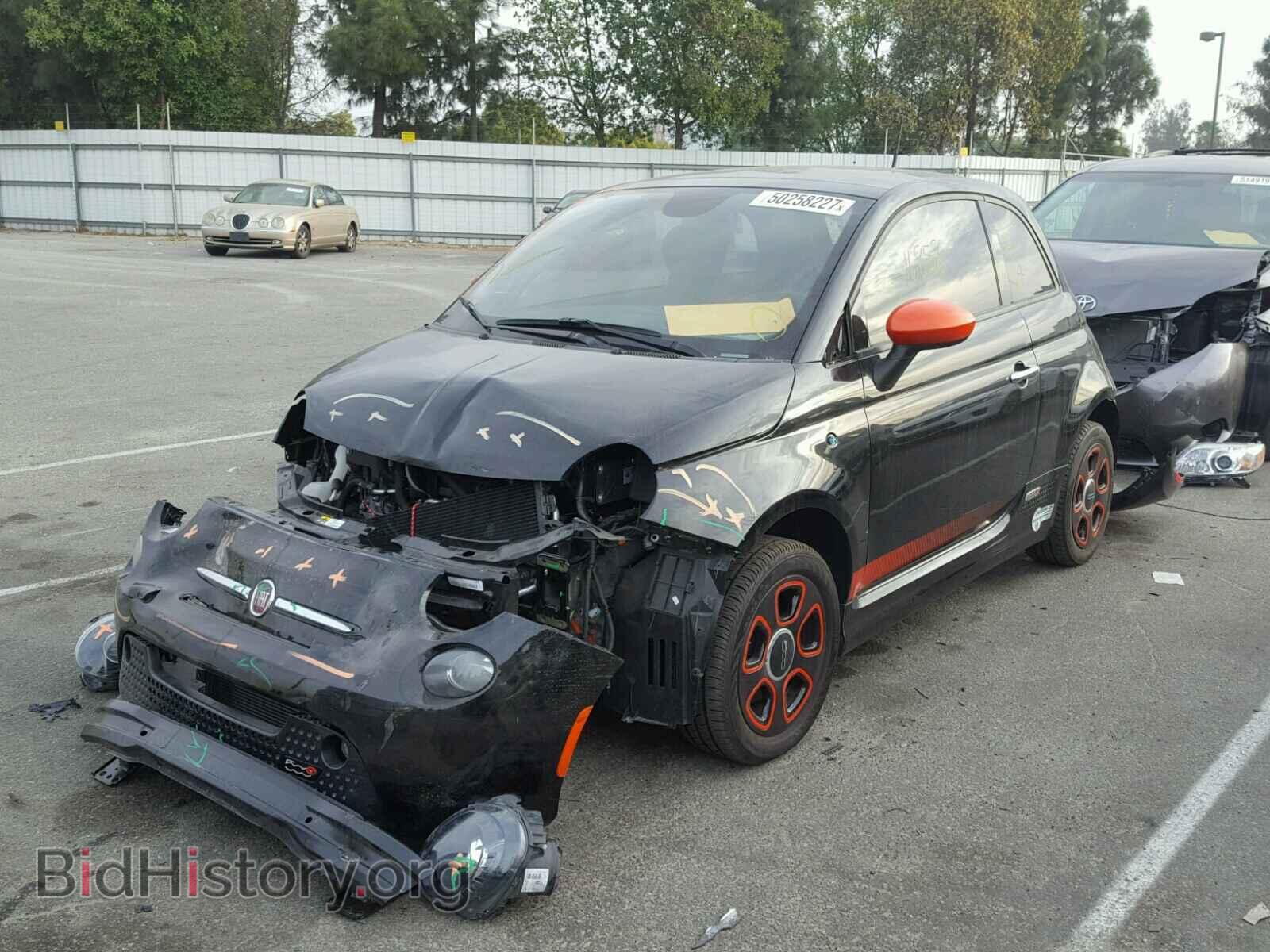 2015 FIAT 500 - VIN: 3C3CFFGE0FT749932 - Фото 2