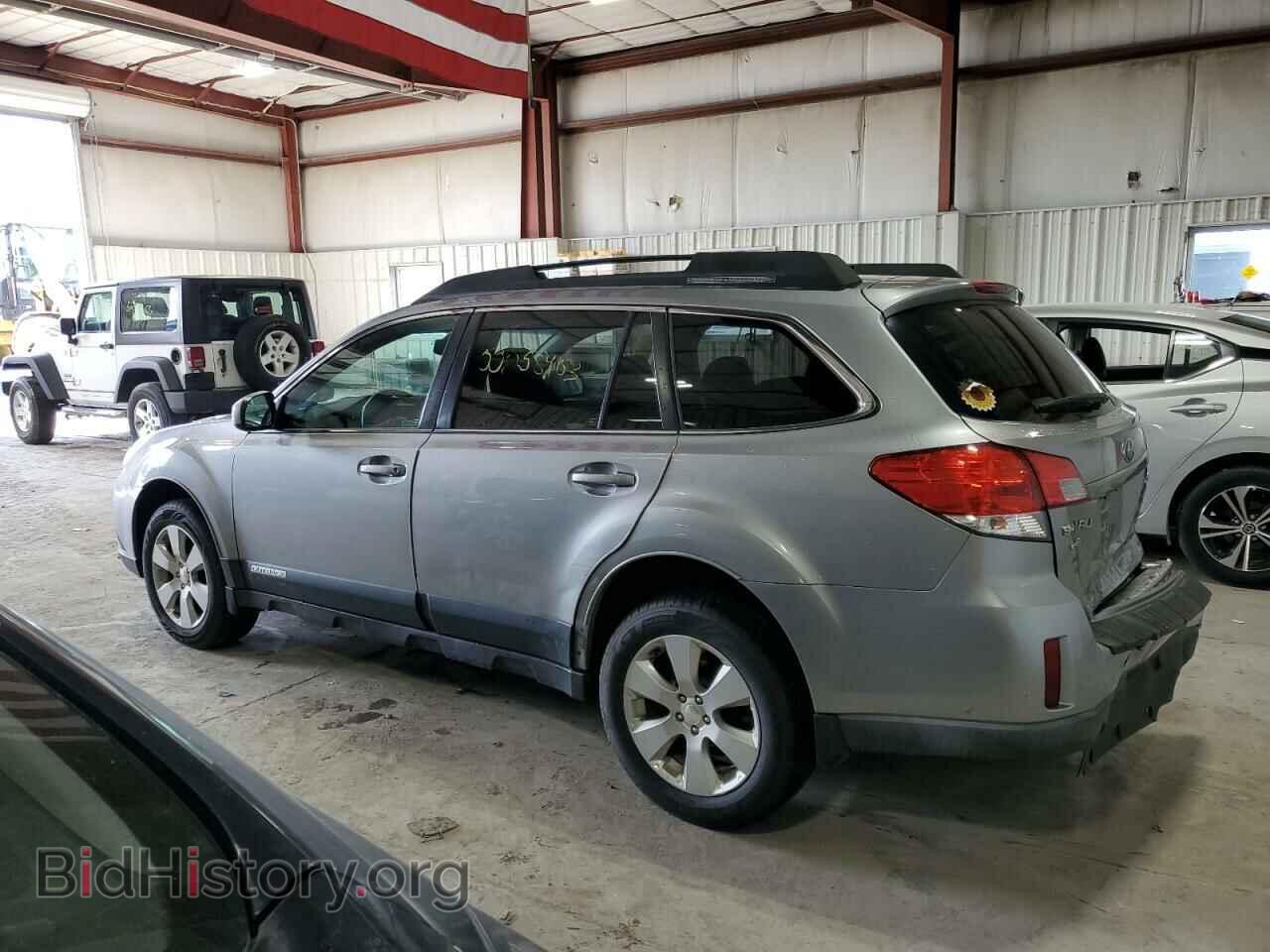 2011 SUBARU OUTBACK - VIN: 4S4BRBGC8B3376582 - Фото 2