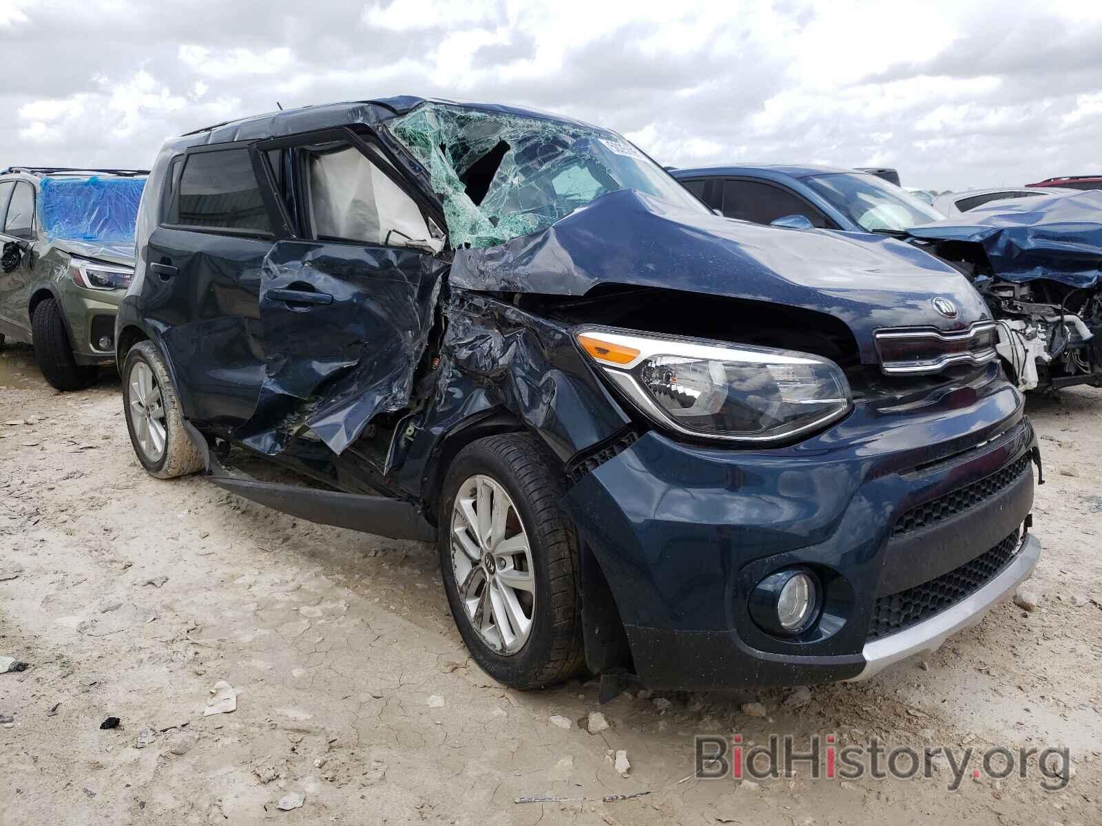 Photo KNDJP3A57J7518028 - KIA SOUL 2018