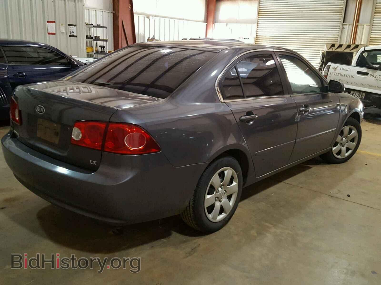 2008 KIA OPTIMA - VIN: KNAGE123585218184 - Фото 4
