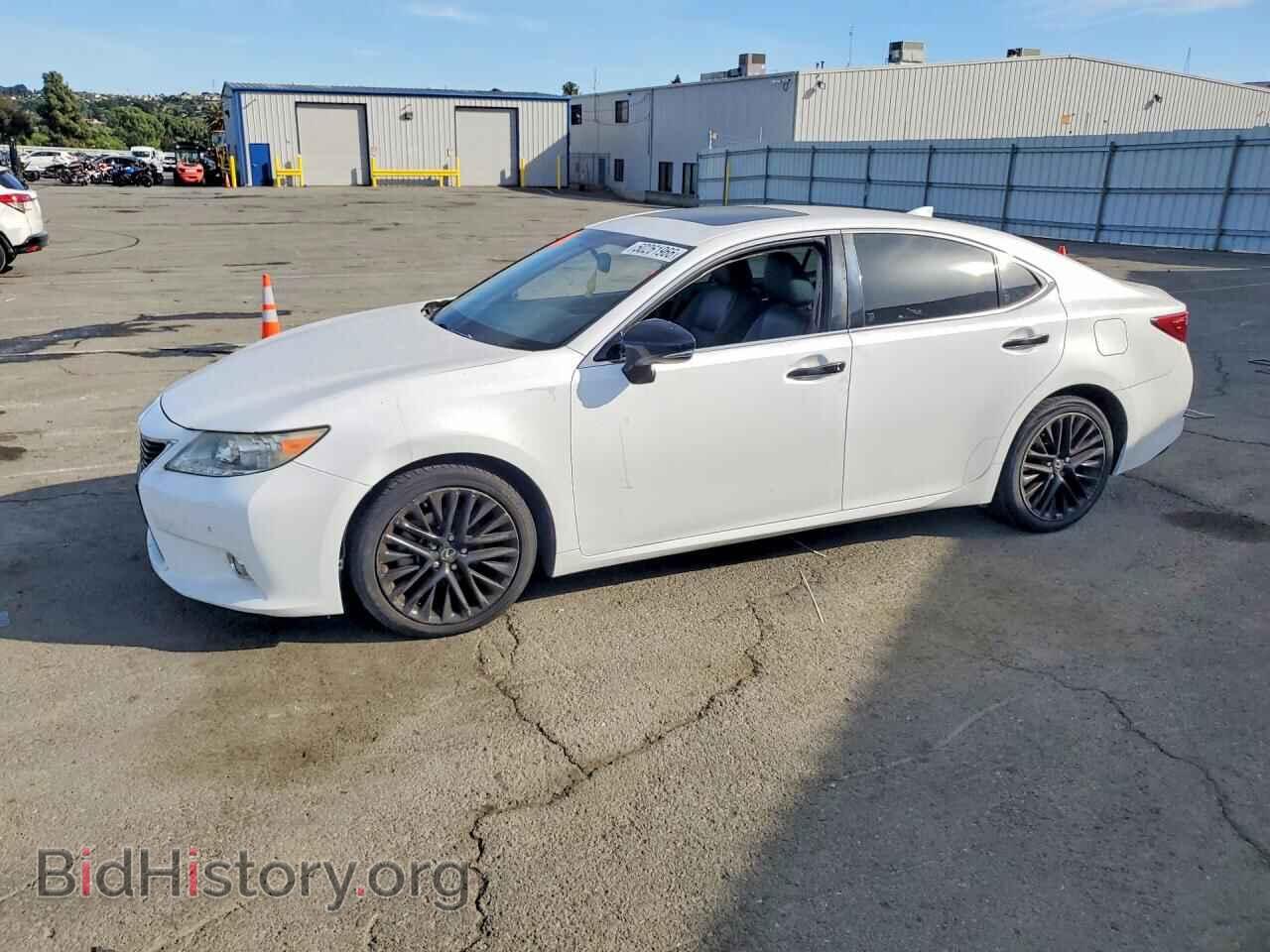 Photo JTHBK1GG1F2171704 - LEXUS ES350 2015