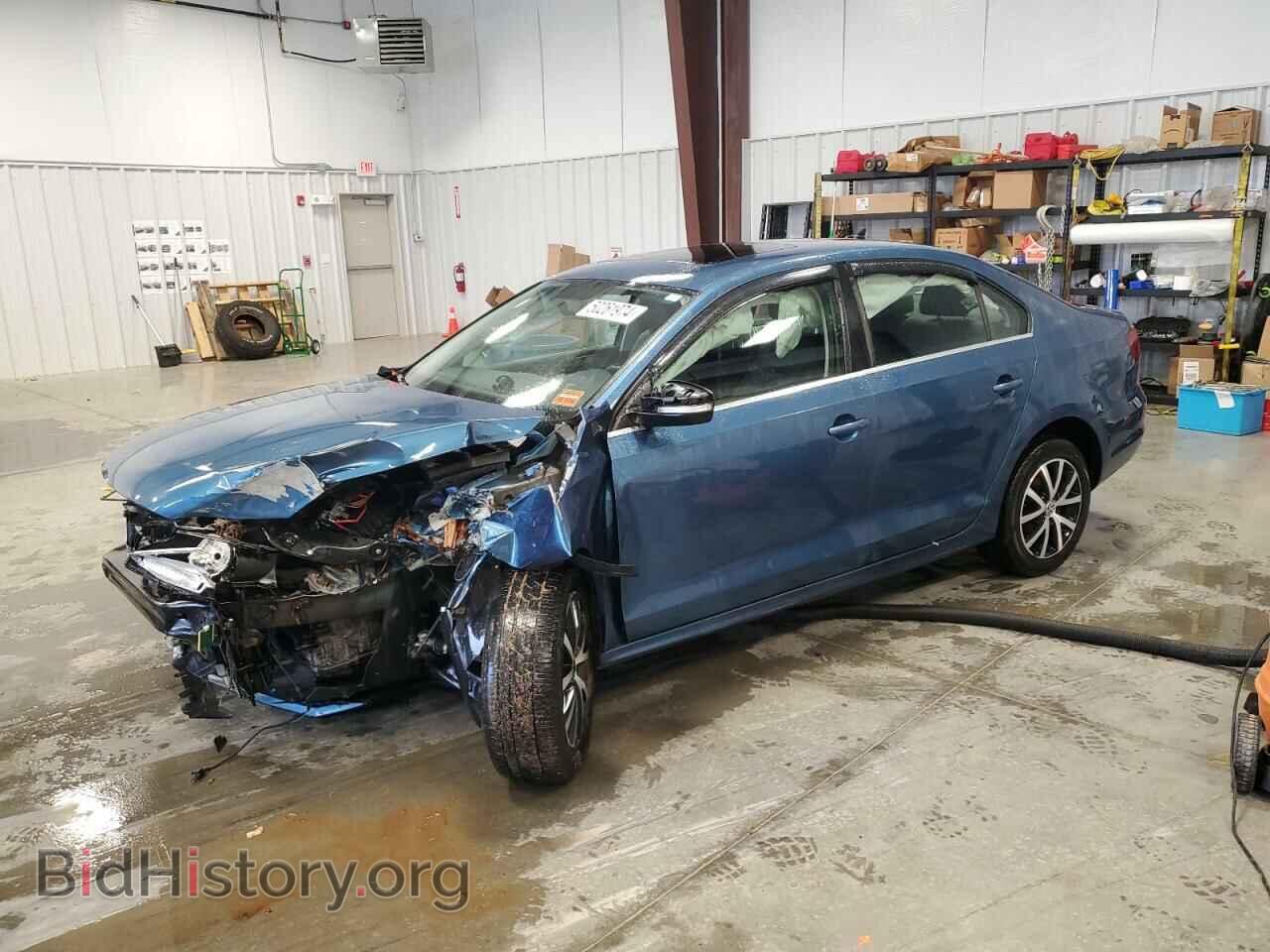 Фотография 3VWDB7AJ9HM257501 - VOLKSWAGEN JETTA 2017
