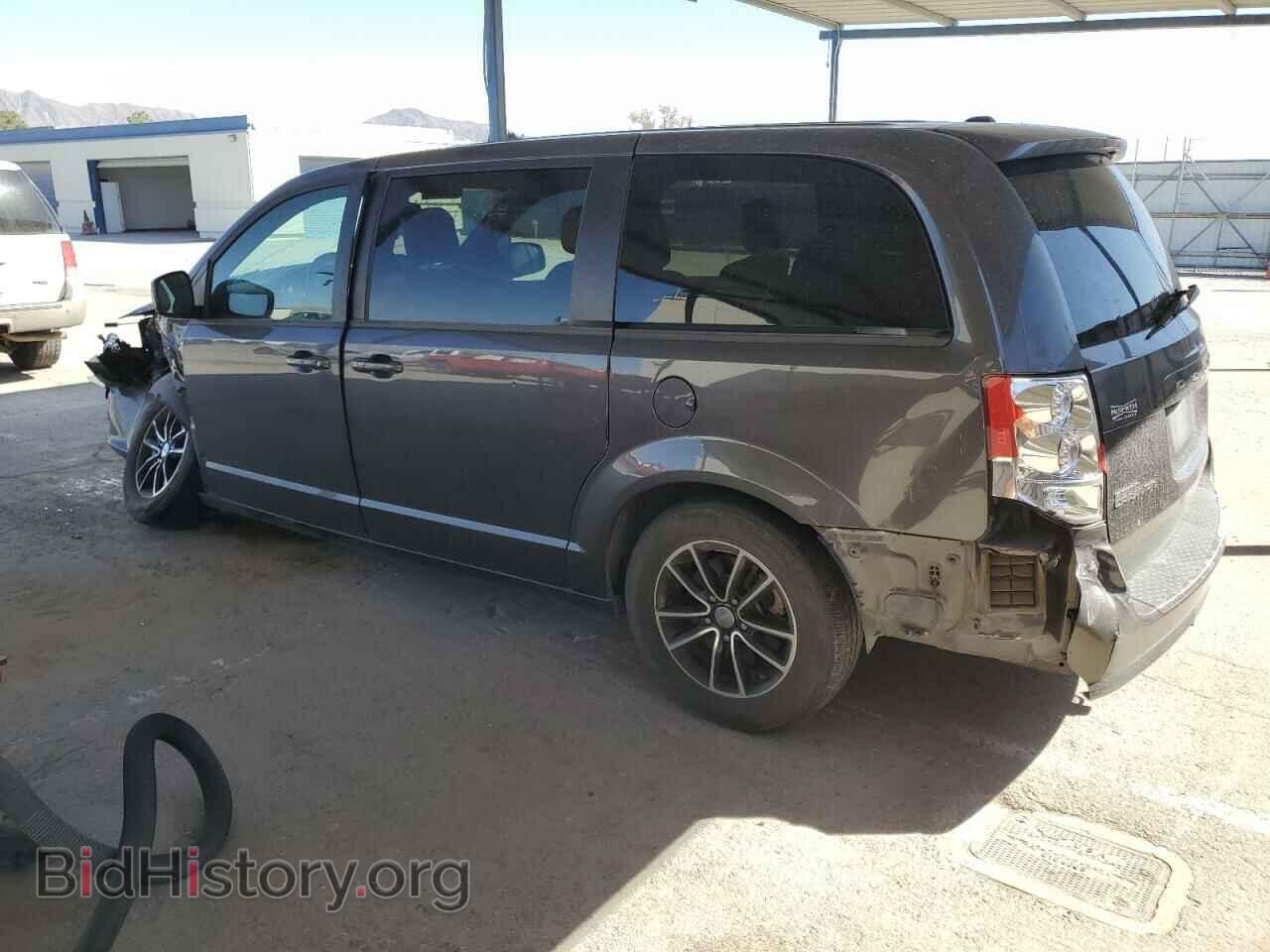 2018 DODGE CARAVAN - VIN: 2C4RDGEGXJR189483 - Фото 2