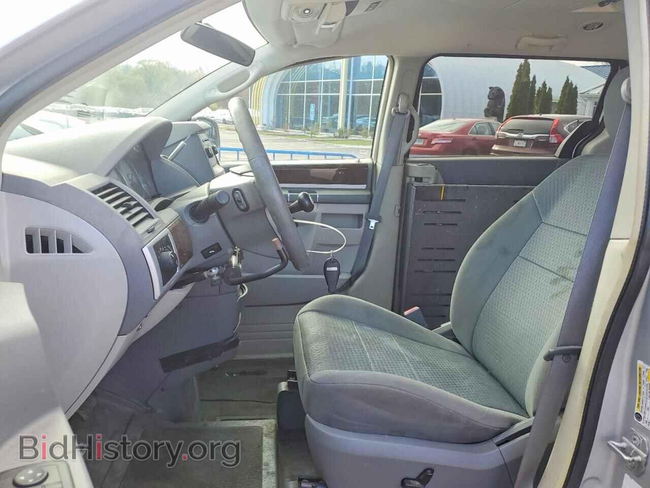 2009 CHRYSLER MINIVAN - VIN: 2A8HR54119R654042 - Фото 7