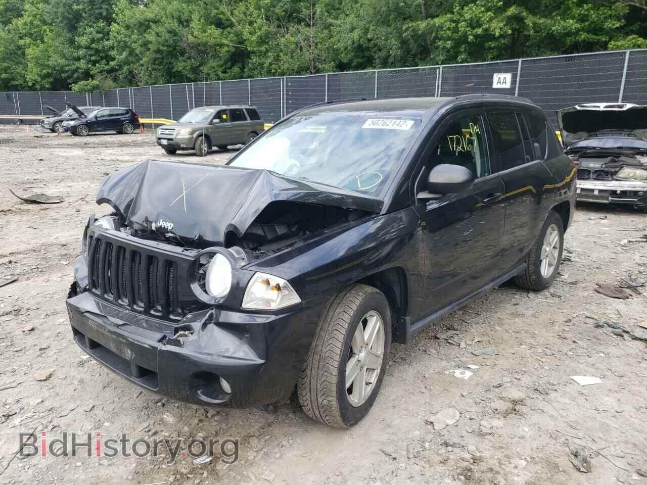 2010 JEEP COMPASS - VIN: 1J4NT4FA1AD503190 - Фото 2