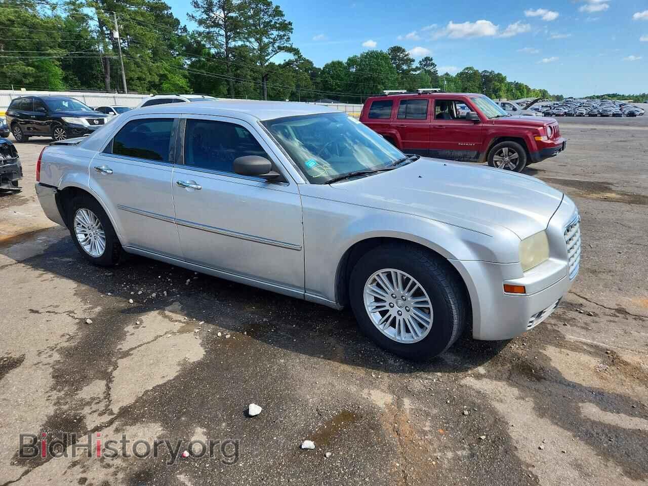 2010 CHRYSLER 300 - VIN: 2C3CA5CV2AH262943 - Фото 4