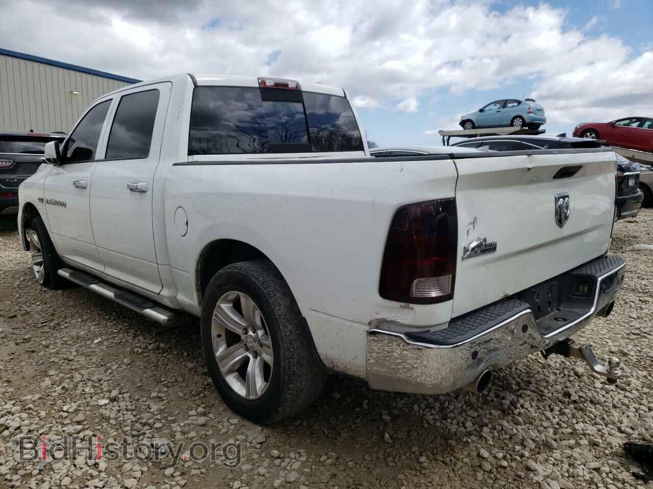 2011 DODGE RAM 1500 - VIN: 1D7RB1CT7BS634951 - Фото 2