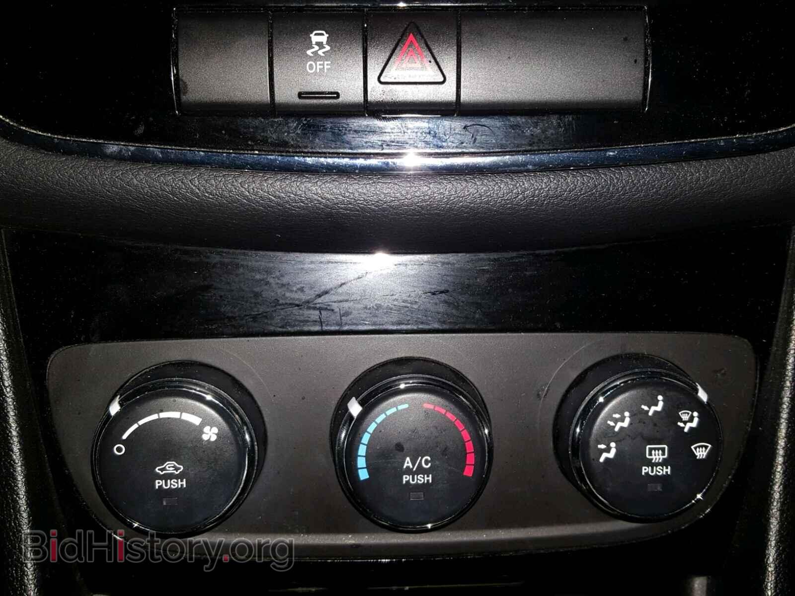 2014 CHRYSLER 200 - VIN: 1C3CCBAB5EN143203 - Фото 9