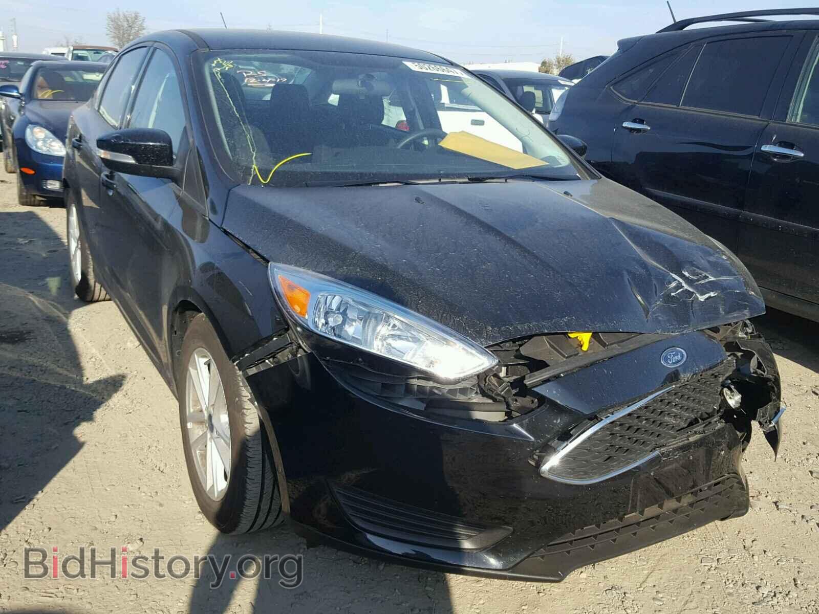 Photo 1FADP3F28HL300084 - FORD FOCUS SE 2017