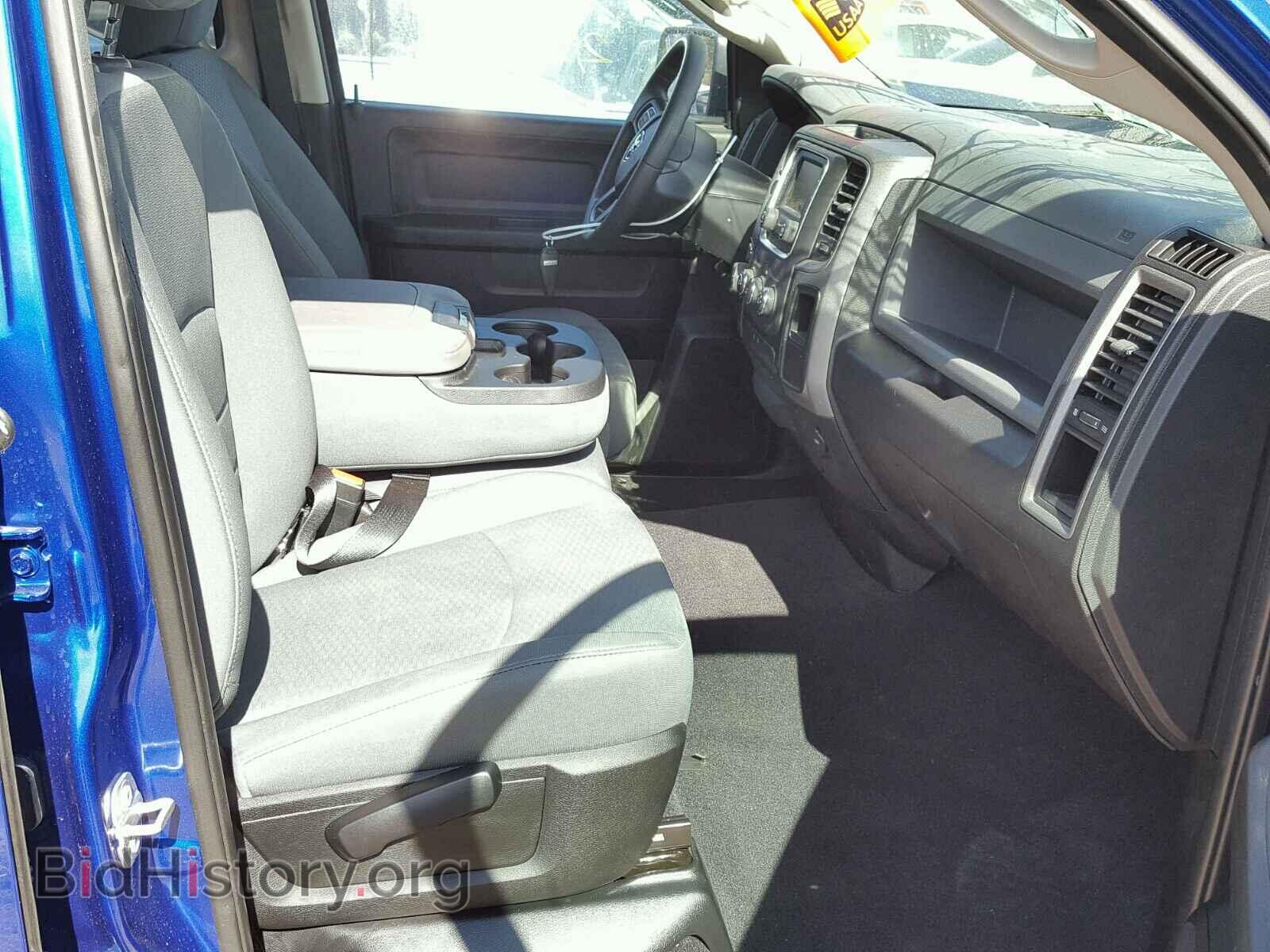 2018 RAM 1500 ST - VIN: 1C6RR6FT5JS188142 - Фото 5