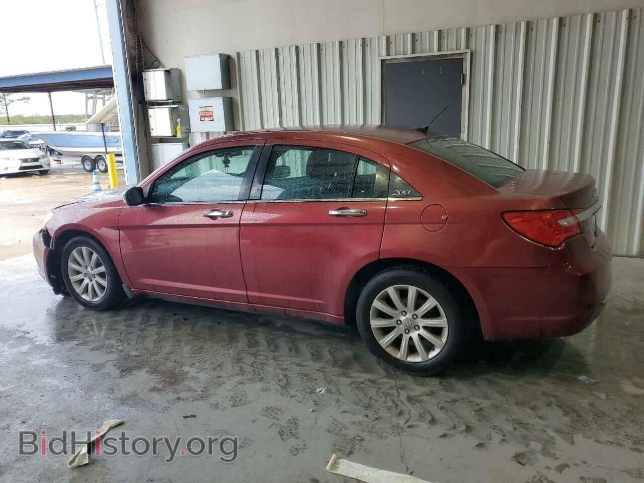 2013 CHRYSLER 200 - VIN: 1C3CCBCG0DN573356 - Фото 2