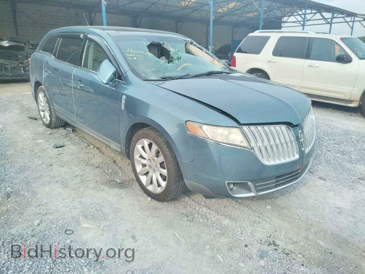 Photo 2LMHJ5FR9ABJ04750 - LINCOLN MKT 2010