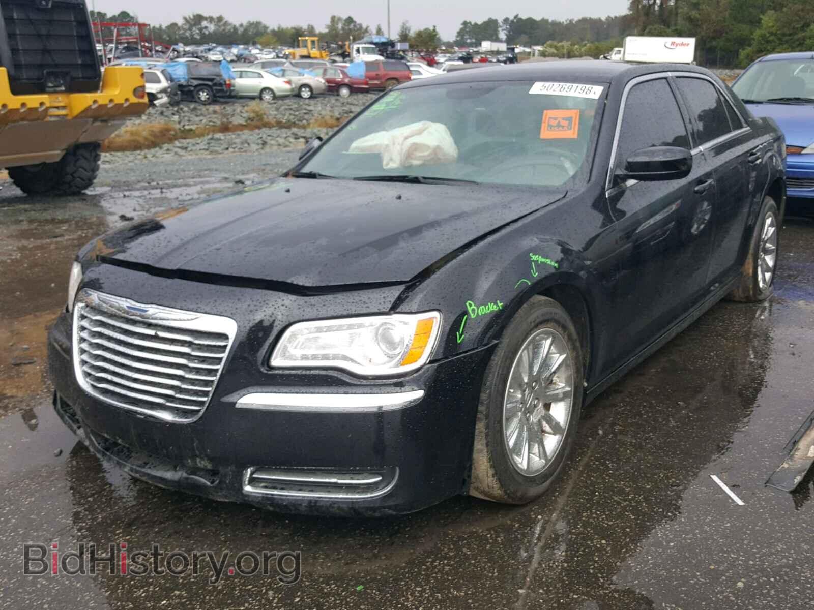 2014 CHRYSLER 300 - VIN: 2C3CCAAG5EH339950 - Фото 2