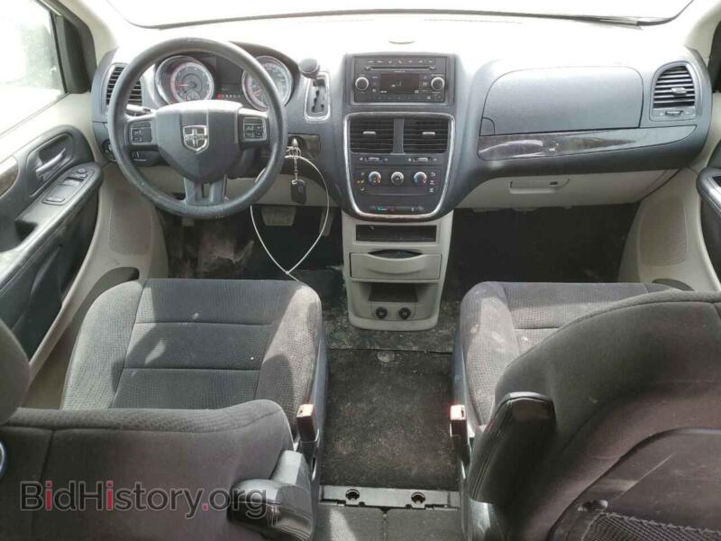 2011 Dodge CARAVAN (VIN 2D4RN4DG0BR672966) — photo 8 of 13