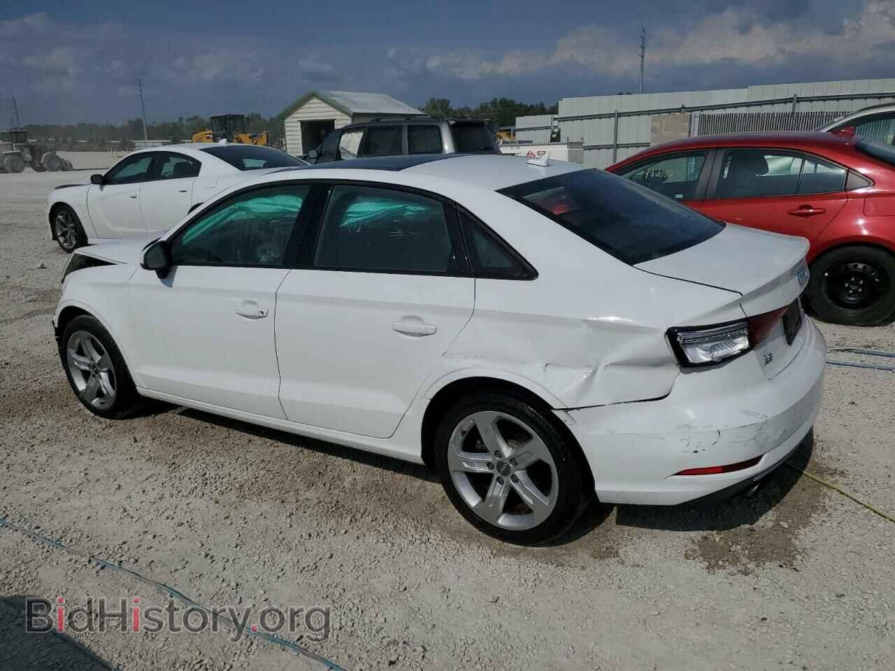 2018 AUDI A3 - VIN: WAUAUGFFXJ1004076 - Фото 2