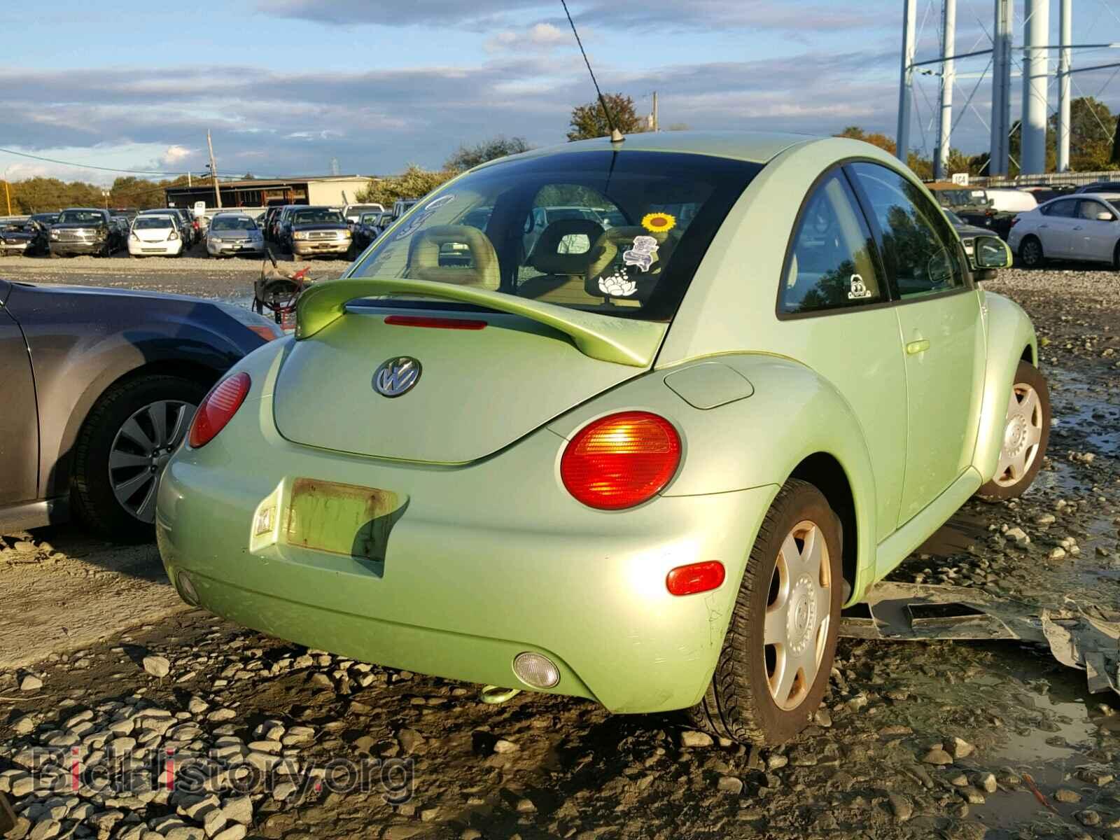 2000 VOLKSWAGEN BEETLE - VIN: 3VWCC21CXYM404504 - Фото 4