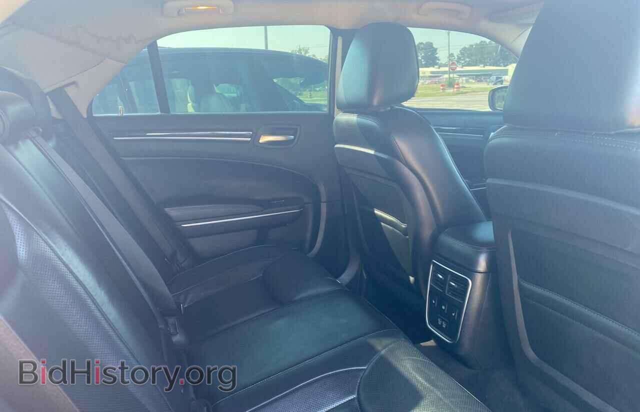 2016 CHRYSLER 300 - VIN: 2C3CCAEG3GH238371 - Фото 6